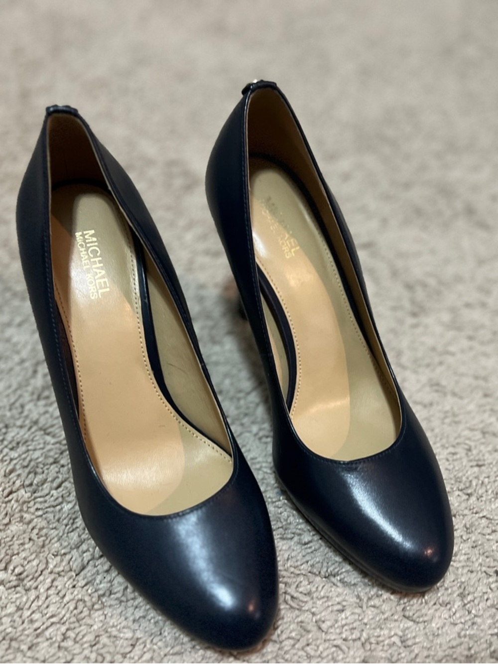 MICHAEL Michael Kors Navy Leather Rounded-Toe Pumps